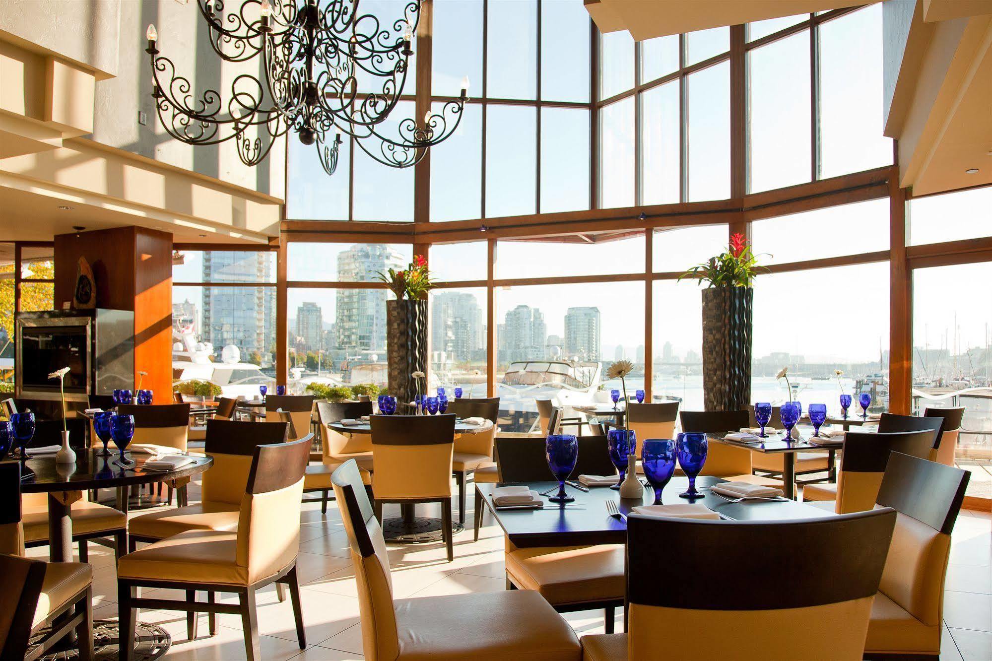 Granville Island Hotel Vancouver Extérieur photo
